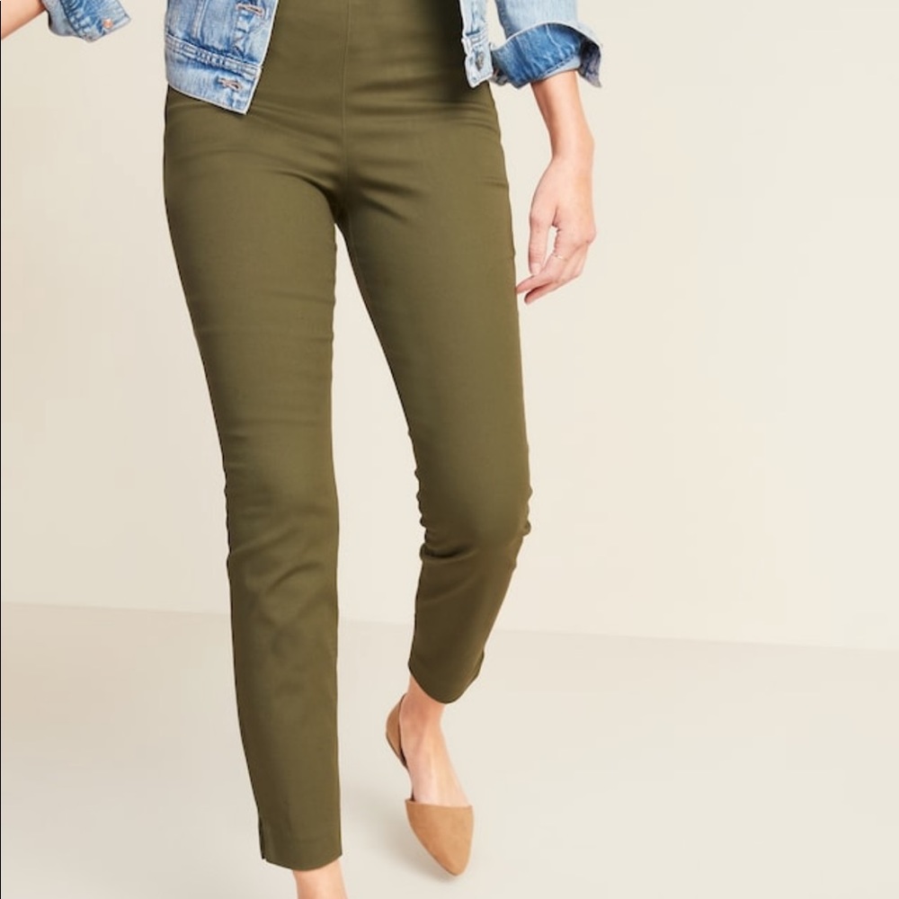 Old navy olive dress pants size 2